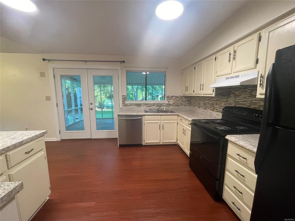 Building Photo - 55 Rosewood Ct