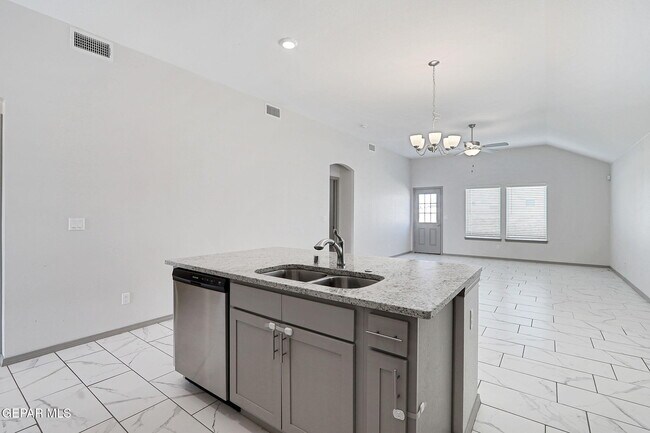 Building Photo - 1129 Indigo Sky St