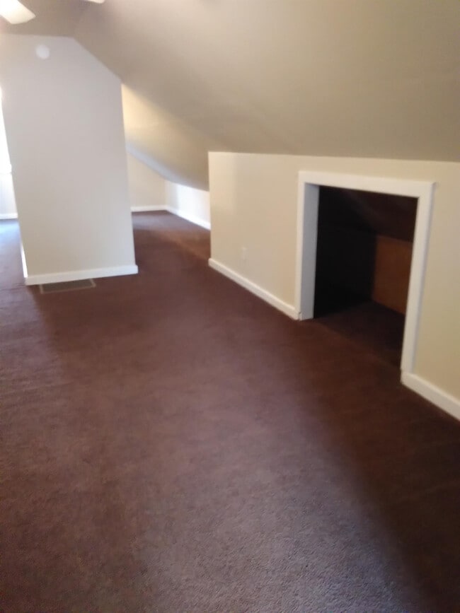 Building Photo - 701 S James St