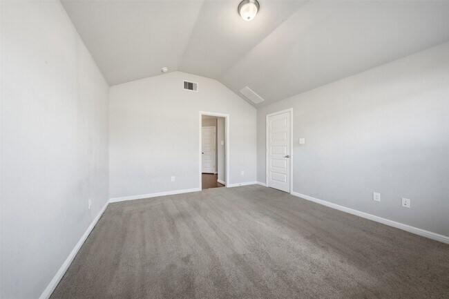 Building Photo - 19010 Whitehaven Bend Ln