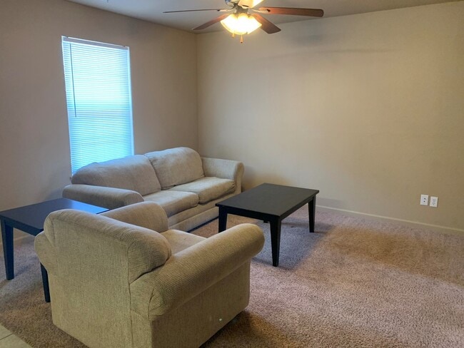 Building Photo - 16506 Hunters Ridge Ln