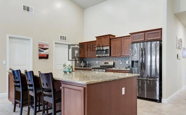 Building Photo - 9312 Woodbrook Dr
