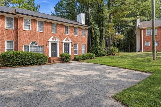 Building Photo - 1337 Sweet Pine Dr