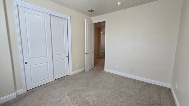 Building Photo - 2205 Heavenly View Trail