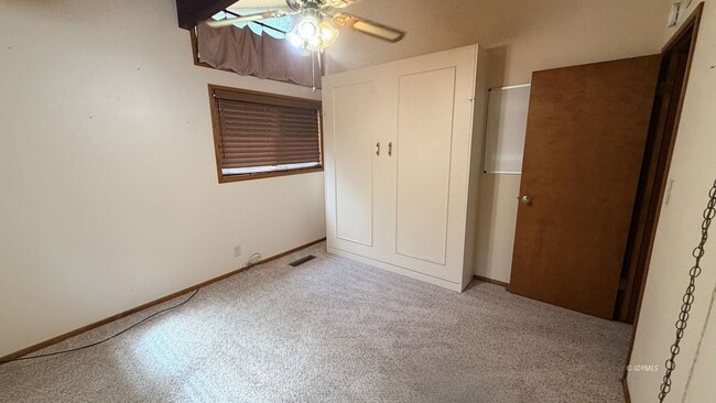 Building Photo - 25316 Marion Ridge Dr