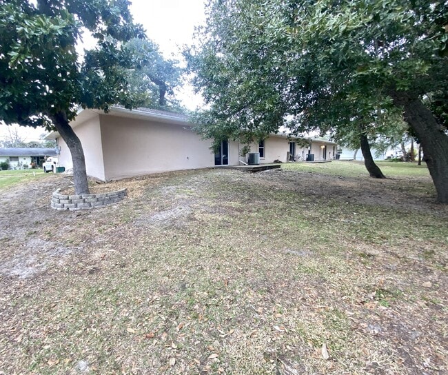 Building Photo - 2275 Granada Dr