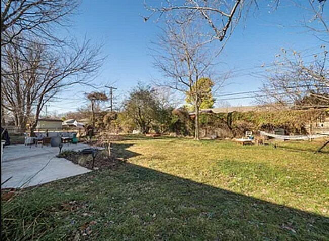 Building Photo - 2 Bed | 1 Bath | Brookside
