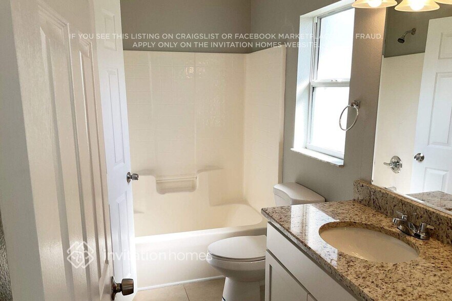 Building Photo - 1085 Kingfisher Way