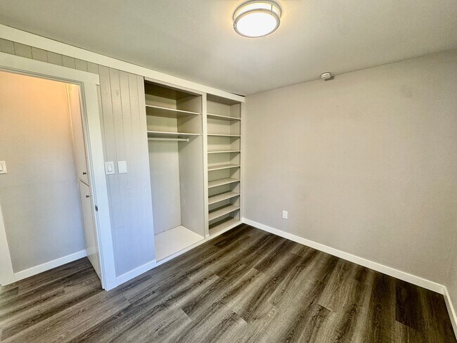Building Photo - Beautifully Remodeled 4-Bedroom Home with Spacious Backyard in Mountlake Terrace