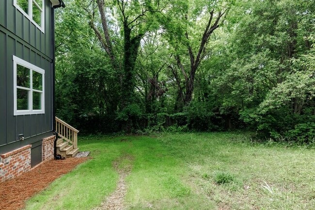 Building Photo - 232 Vine St