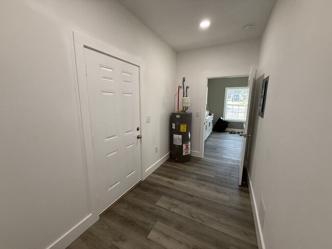 Building Photo - Brand New 1 Bedroom House in Benton