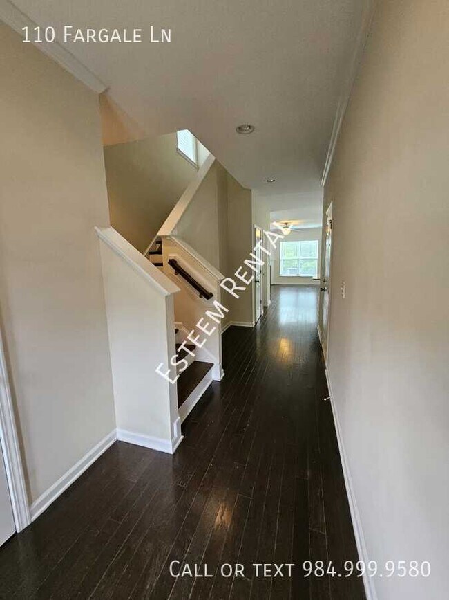Building Photo - 110 Fargale Ln