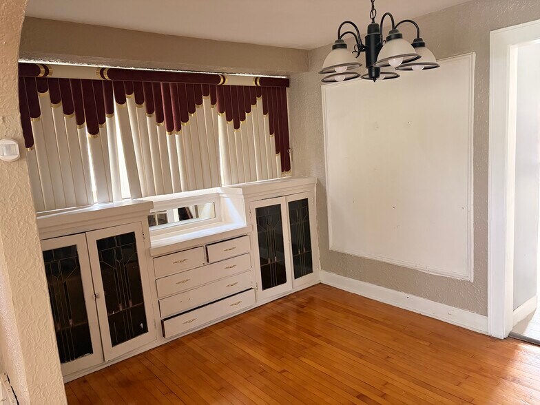 Dining Room - 4159 N 20th St