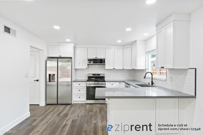 Building Photo - 3 br, 2 bath House - 999 Rawlings Drive, S...