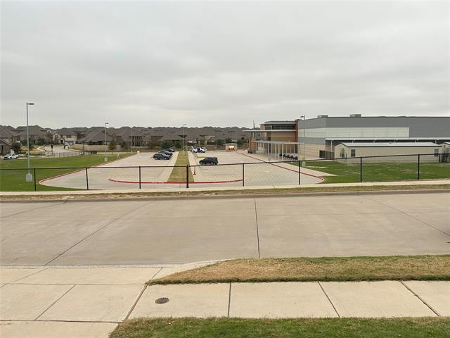 Building Photo - 912 Monarch Ln