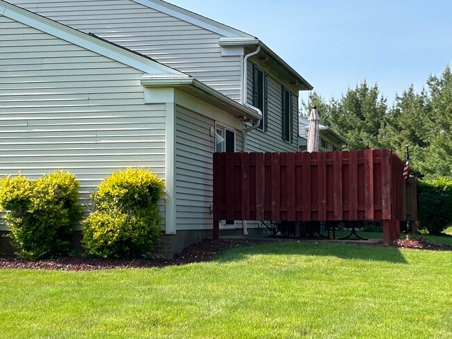 Building Photo - 651 Sturbridge Dr