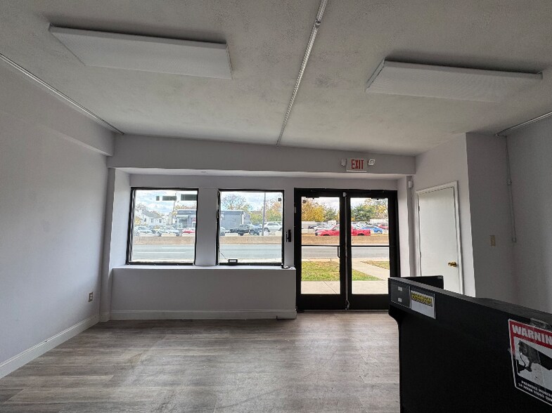 Building Photo - 6630 S Crescent Blvd