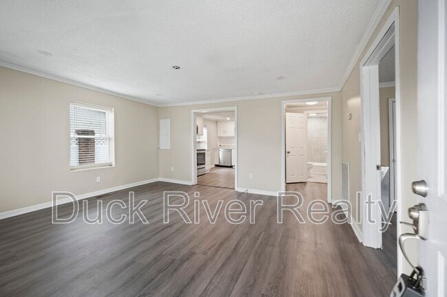 Building Photo - 317 E 17th St