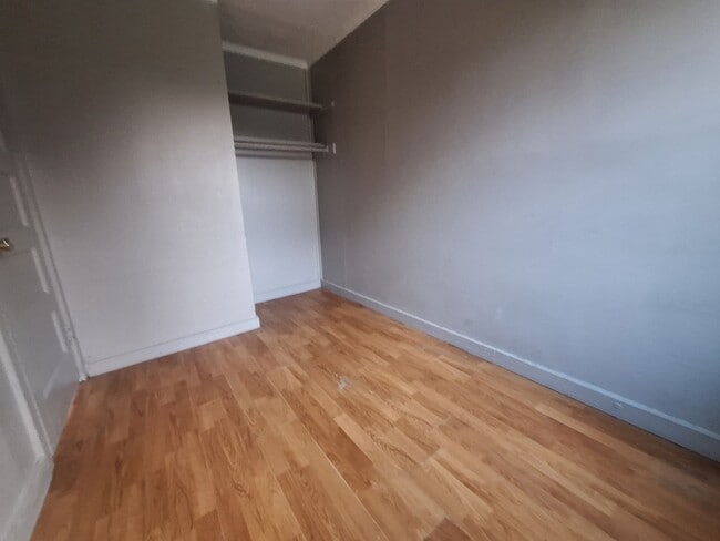 Building Photo - Affordable 3 Bedroom Duplex
