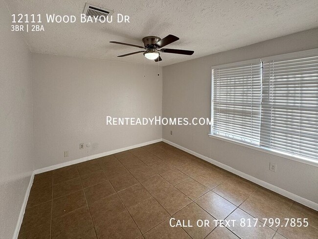 Building Photo - 12111 Wood Bayou Dr