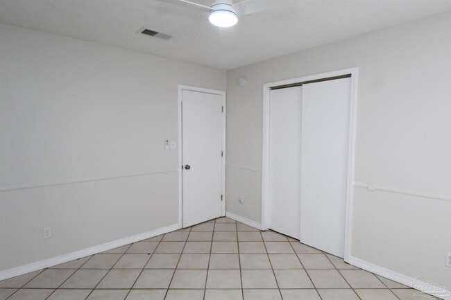 Building Photo - 408 Peppertree Terrace