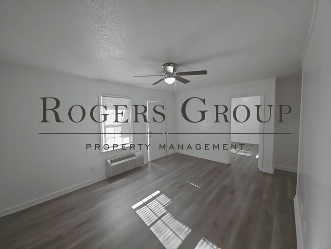 Building Photo - #450 - 109-111 Carter St Duplex