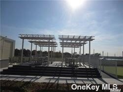 Building Photo - 433 Main St