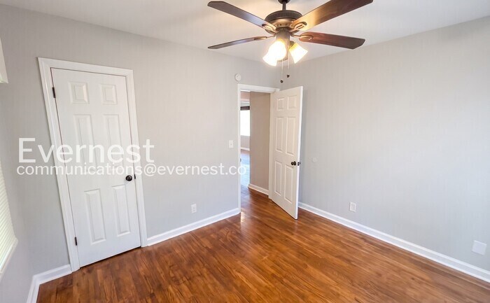 Building Photo - 3659 Thrushwood Dr