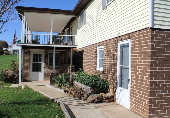 Building Photo - Lower Level Unit