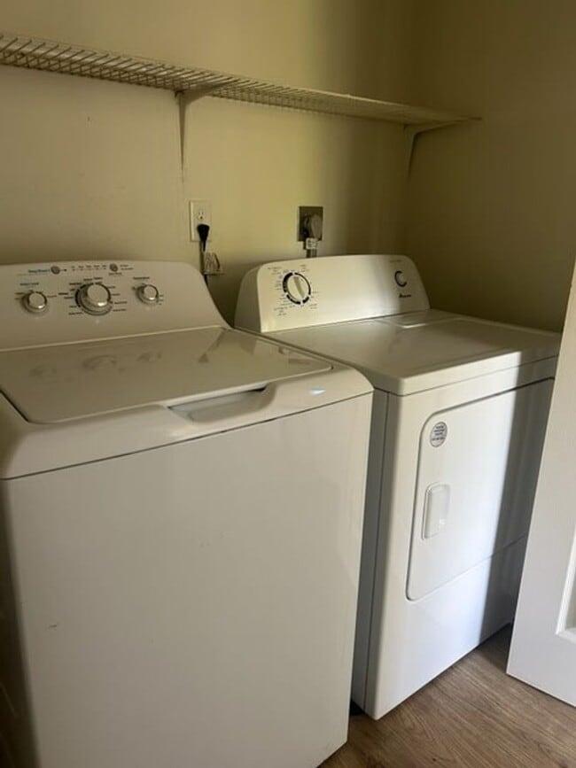 Building Photo - Private House in Glenwood Springs