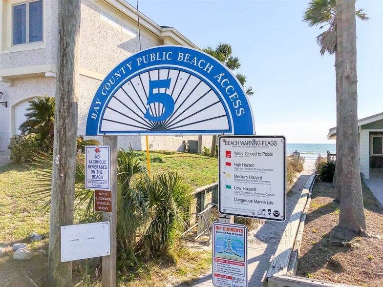 Building Photo - 5218 Beach Dr