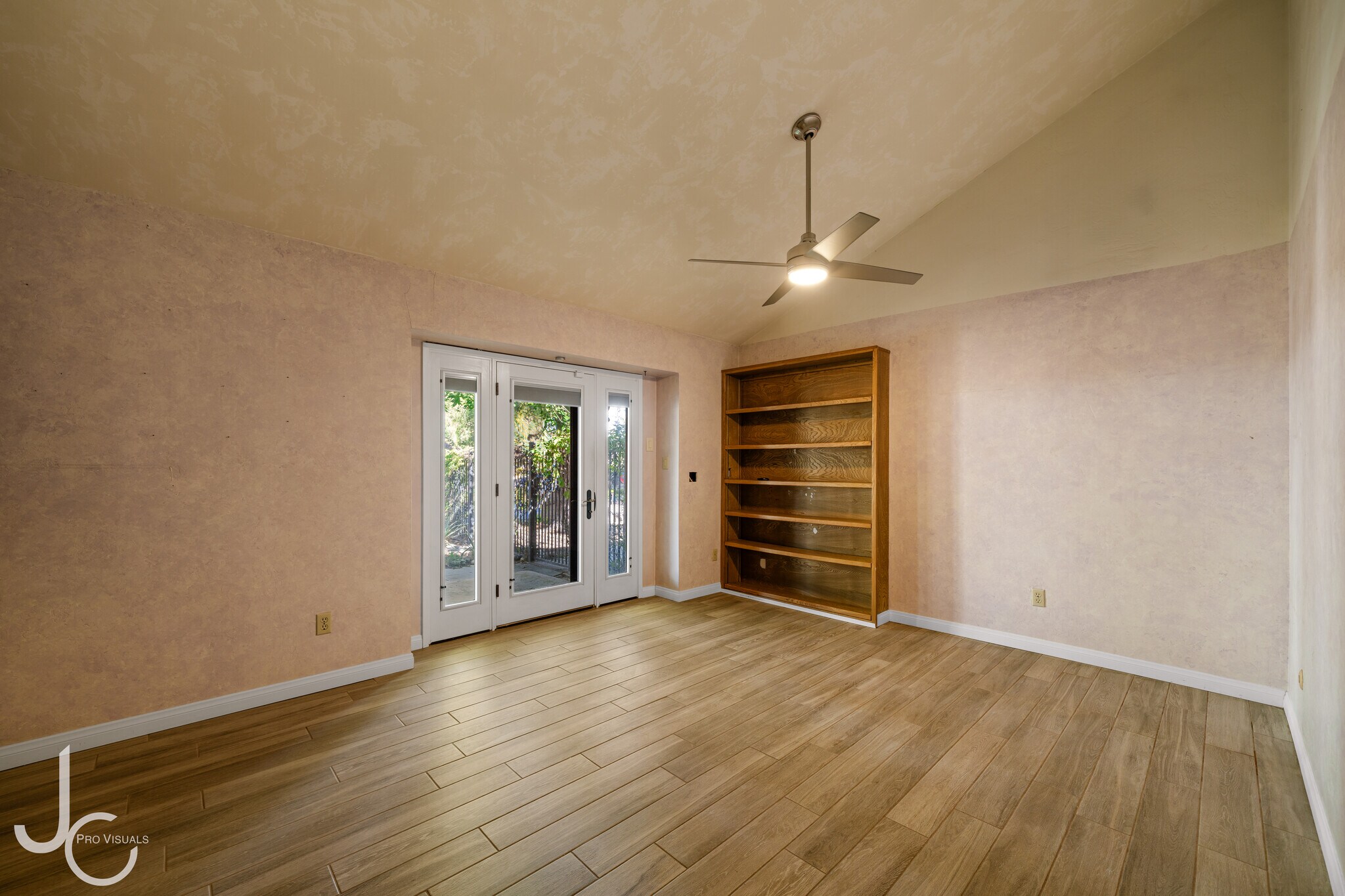 Building Photo - 12139 Cattle King Dr