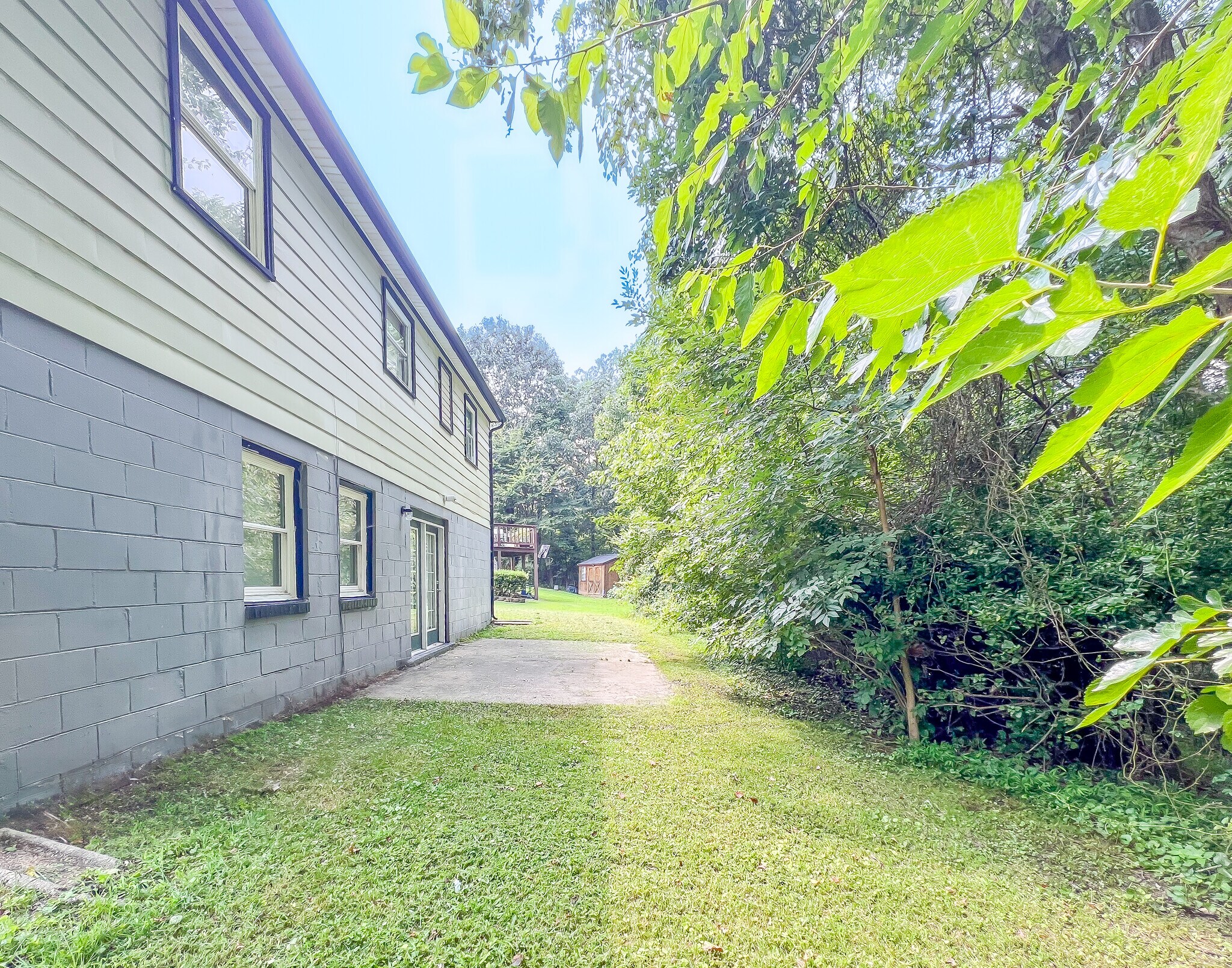 Building Photo - 1811 Owens Ct