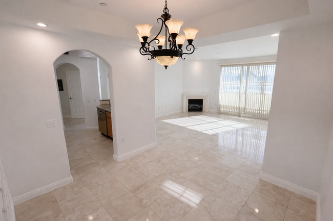 Building Photo - Bright Valley Village Condo for Lease with Balcony & Amenities