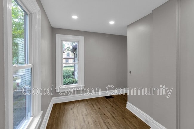 Building Photo - 246 Tremont St
