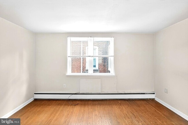 Building Photo - 514 Seville St