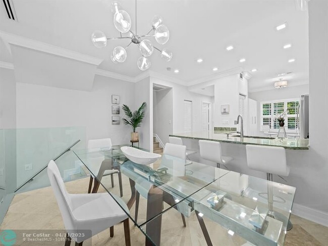Building Photo - 1705 E Las Olas Blvd