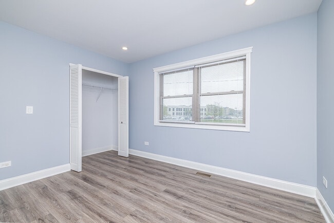Building Photo - 1300 S Heath Ave