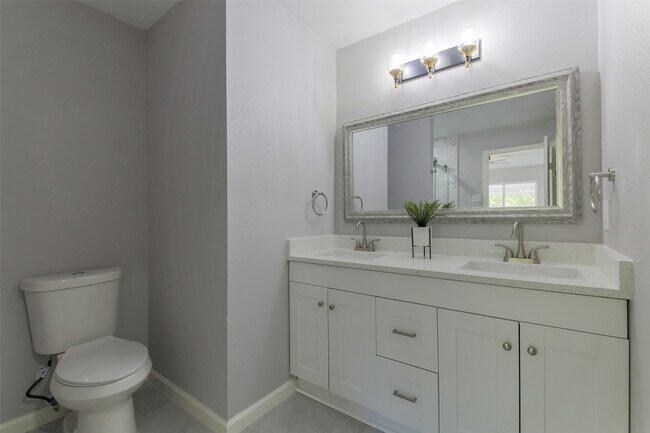 Building Photo - 3605 Barberry Dr
