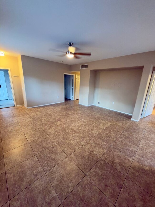 Building Photo - 2152 Jasper Bluff St