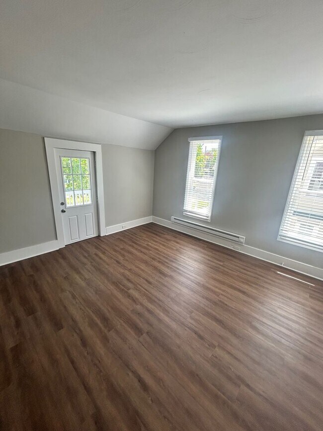 Building Photo - 1121 Jennette Ave NW