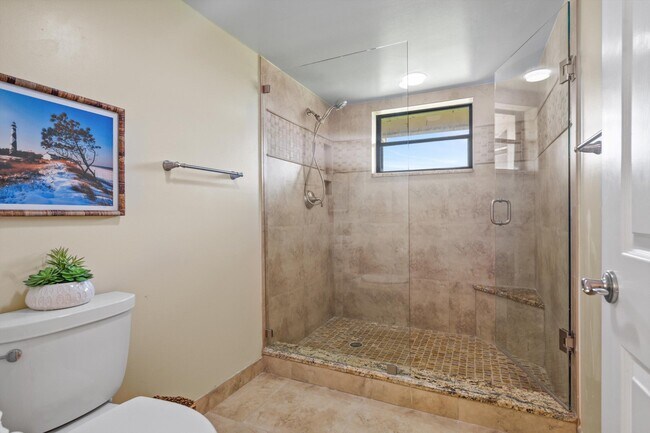 Building Photo - 16914 Waterbend Dr