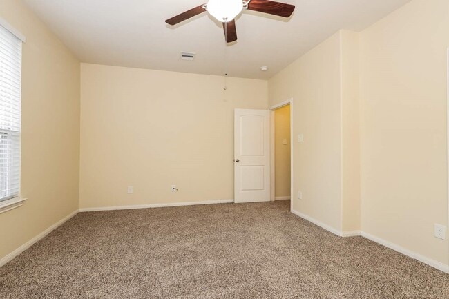 Building Photo - 30631 Gardenia Trace Dr
