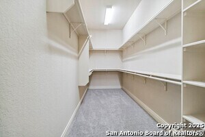 Building Photo - 944 Wilderness Oaks