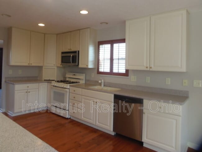 Building Photo - 516 Ironhorse Dr