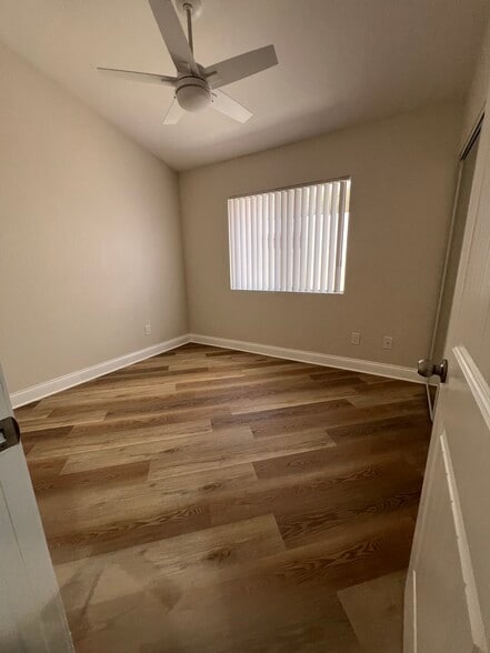 Building Photo - 737 Ashbrook Dr