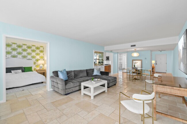 Building Photo - 1701 S Flagler Dr
