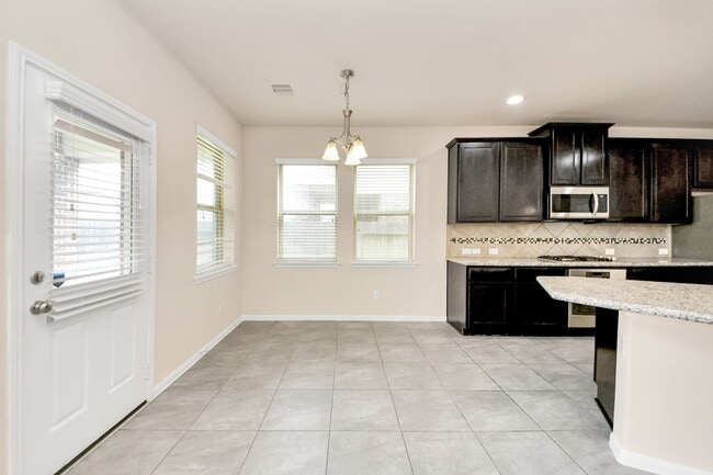 Building Photo - 2714 Birchwood Meadow Ct