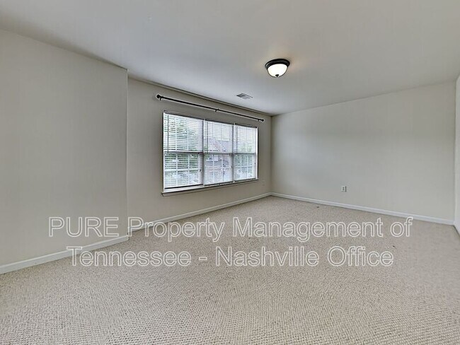 Building Photo - 418 Lazy Creek Ln