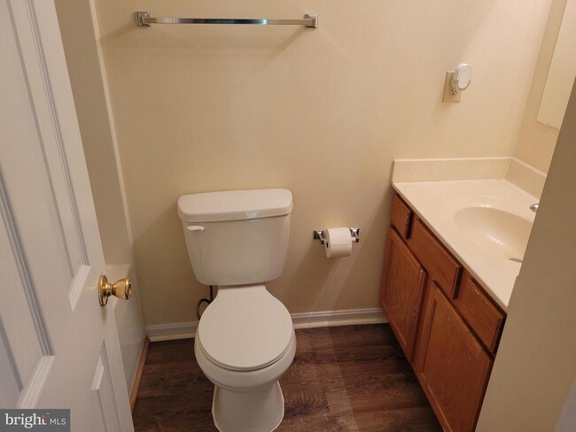 Building Photo - 6194 Dawes Dr